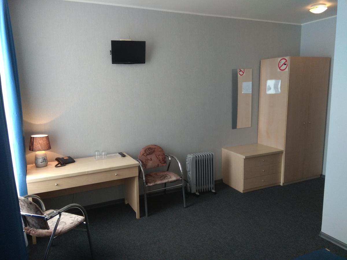 Alex Hotel Kohtla-Järve Exterior foto